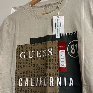 Guess Men's Beige and Black Graphic Tee